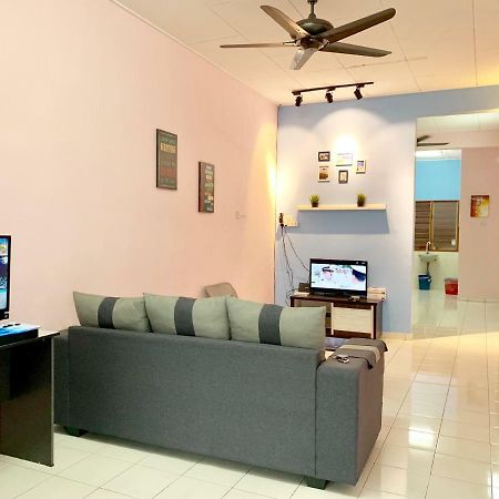 Sakura 2 Homestay Kampar Exterior photo