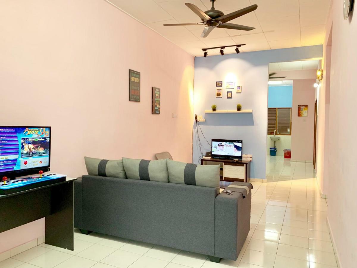 Sakura 2 Homestay Kampar Exterior photo